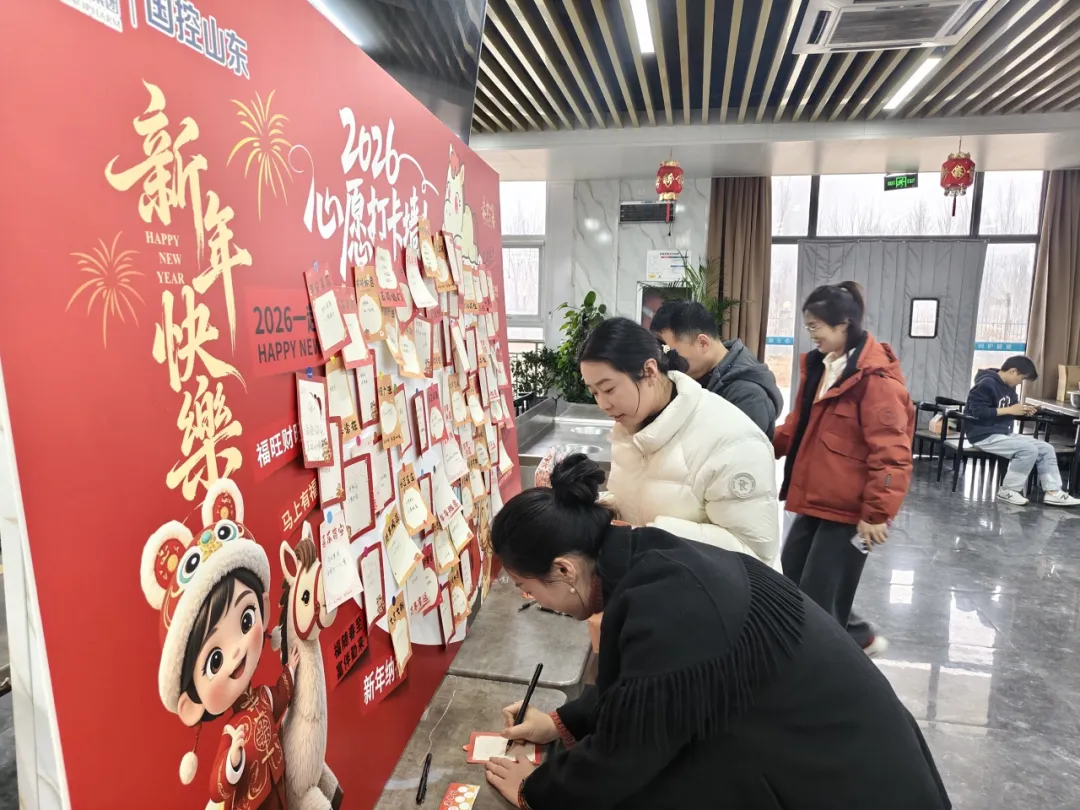 65647ac125f14843a1356b9a06bd8dec